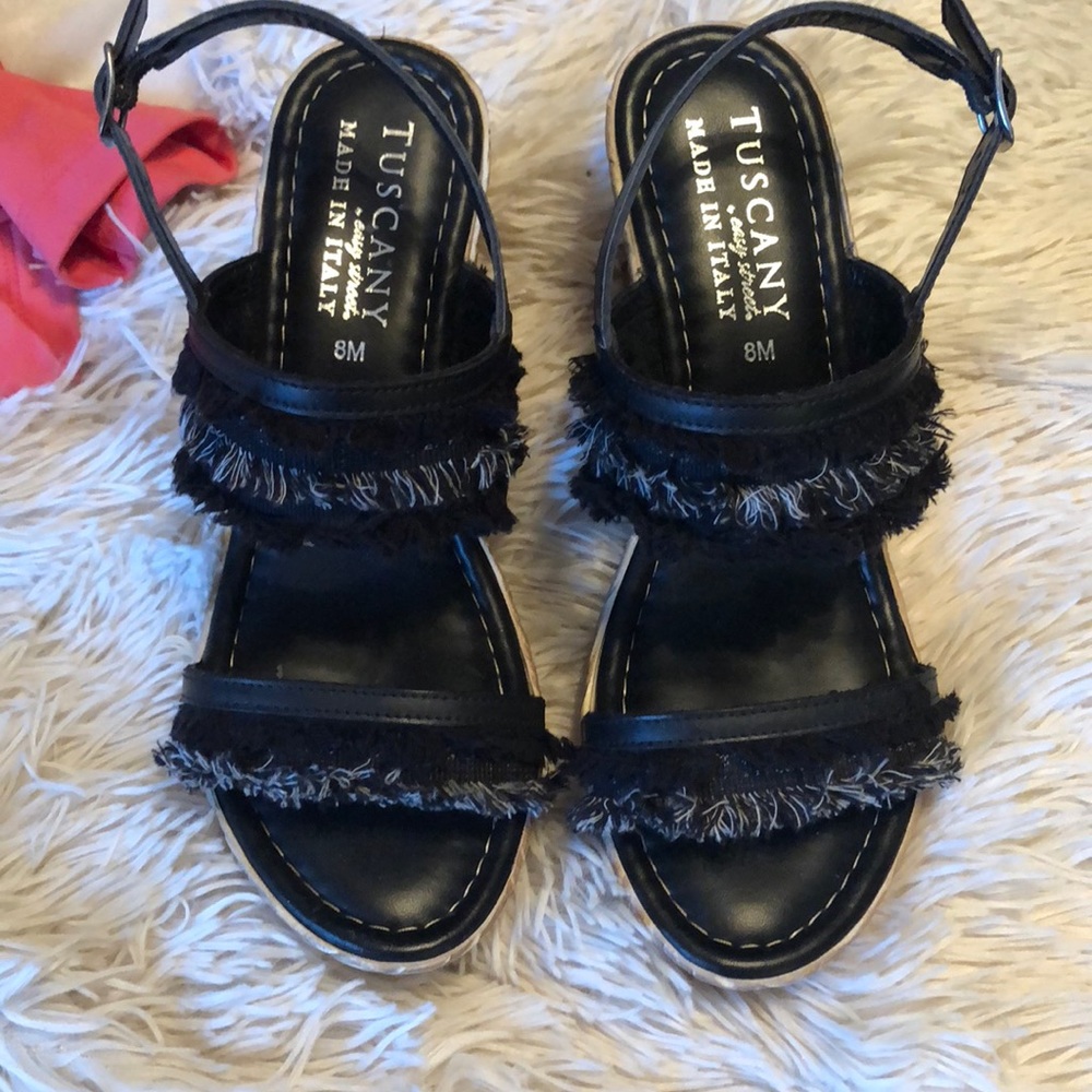 Black wedges frayed two straps